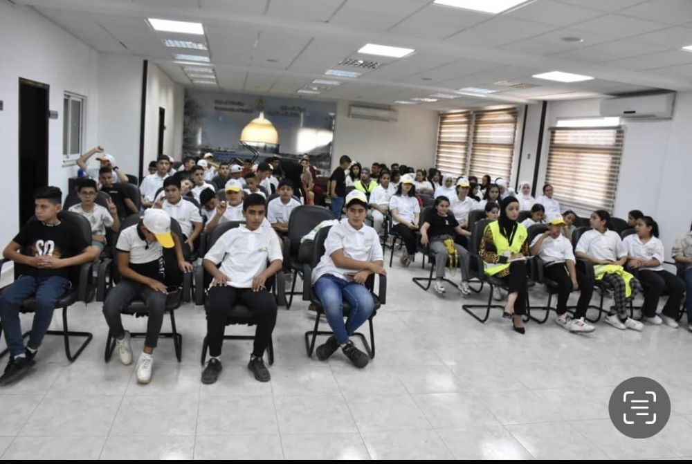 ضيف المخيم الاخ المناضل قدورة فارس رئيس نادي الاسير