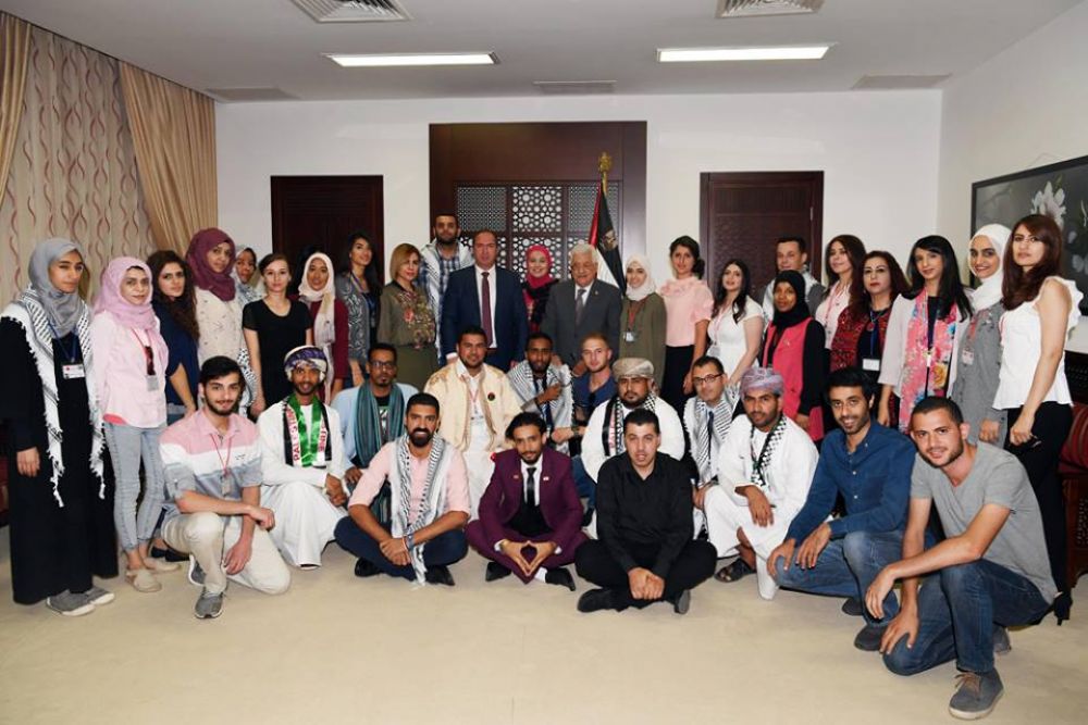 الرئيس محمود عباس يستقبل وفود المؤتمر الشبابي العربي التطوعي الاول